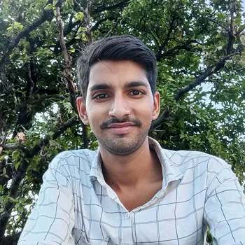 Aditya yadav home tutor in Rama Devi Kanpur