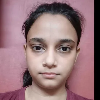 Akriti sharma home tutor in Shyam Nagar Kanpur