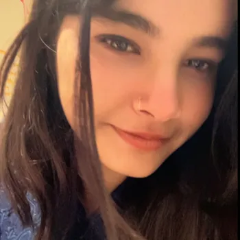 Anshika - Best Home Tutor in Ashok Nagar, Kanpur