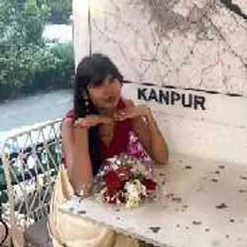 Anushika Gupta home tutor in Civil lines Kanpur