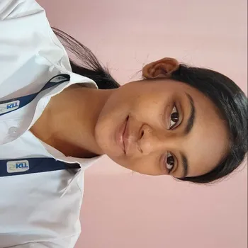 Arzoo khan home tutor in Chakeri Aerodrum Kanpur