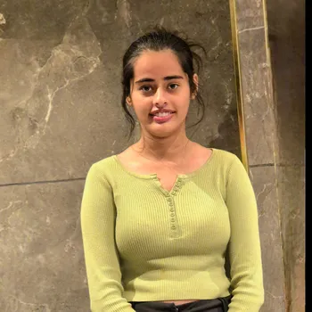 Divyanshi Pandey home tutor in Kidwai Nagar Kanpur