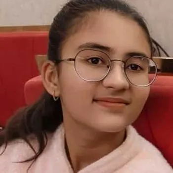 Drishti Pandey - Best Home Tutor in Naubasta, Kanpur