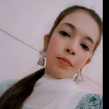 Ashfiya Khalid - Best Home Tutor in Rawatpur, Kanpur