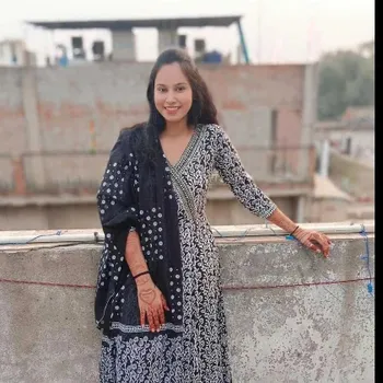 Akansha puri - Best Home Tutor in Govind Nagar, Kanpur