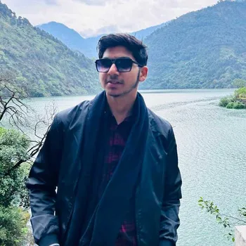 Harsh Yadav home tutor in Kakadeo Kanpur