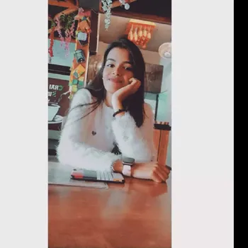 Anamika Singh  - Best Home Tutor in Azad Nagar, Kanpur