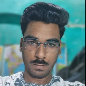 Krishna Gupta home tutor in Civil lines Kanpur