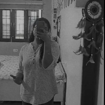 Mukta Singh home tutor in Indira Nagar Kanpur