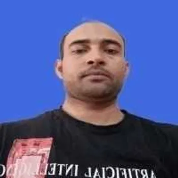 Rajnish pathak home tutor in Shyam Nagar Kanpur