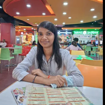 Ruchi Yadav home tutor in Nawabganj Kanpur