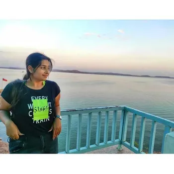 Shruti Singh - Best Home Tutor in Jawahar Nagar, Kanpur