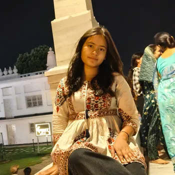 Sonali kushwaha - Best Female Home Tutor in Avas Vikas yojna no. 3, Kanpur