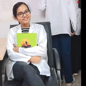 Varsha home tutor in Indira Nagar Kanpur