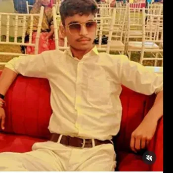 Vinayak prajapati - Best Home Tutor in Shyam Nagar, Kanpur