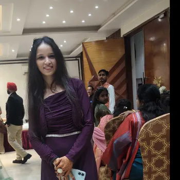 Yashika Tiwari home tutor in Chauki Jarib Kanpur